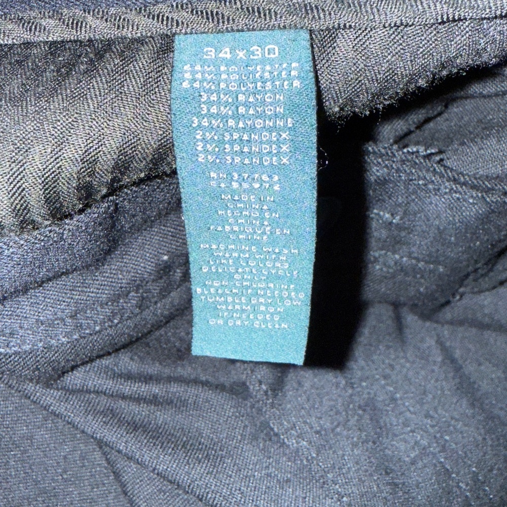 Perry Ellis TWO pairs of 5-pocket pants - Picture 6 of 14